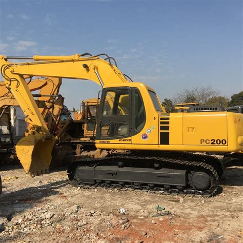 japanese hydraulic excavators